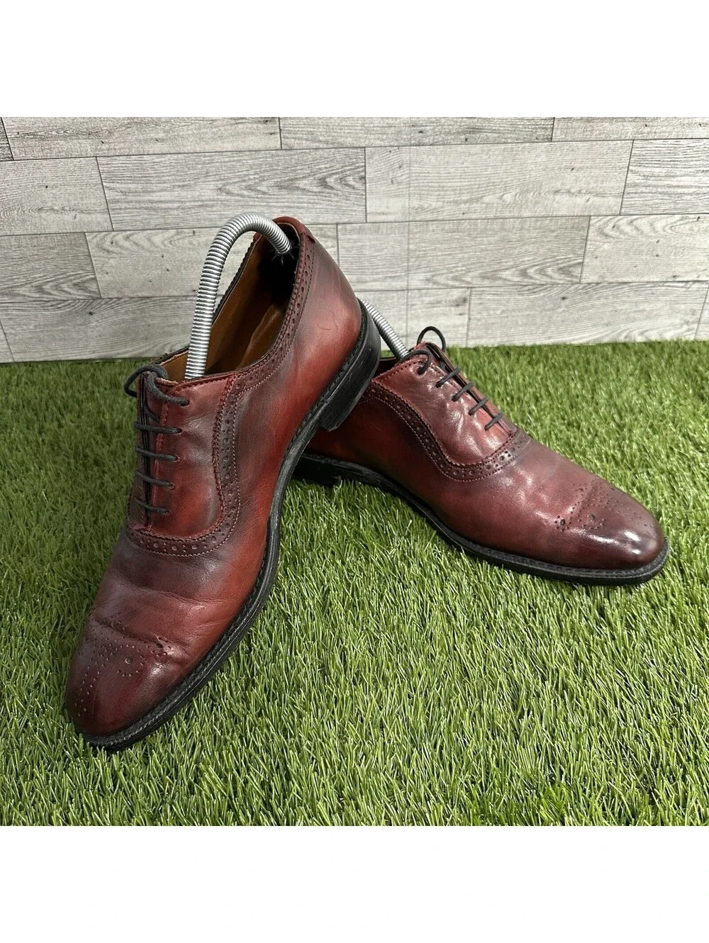 Allen Edmonds 9-D Cornwallis Burnished Cognac and Brown Mens Oxford Dress